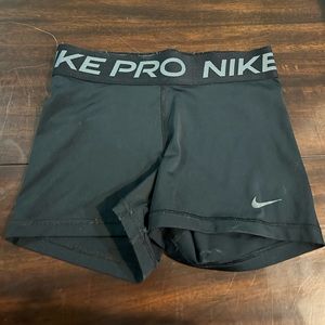 Nike Pros S Black